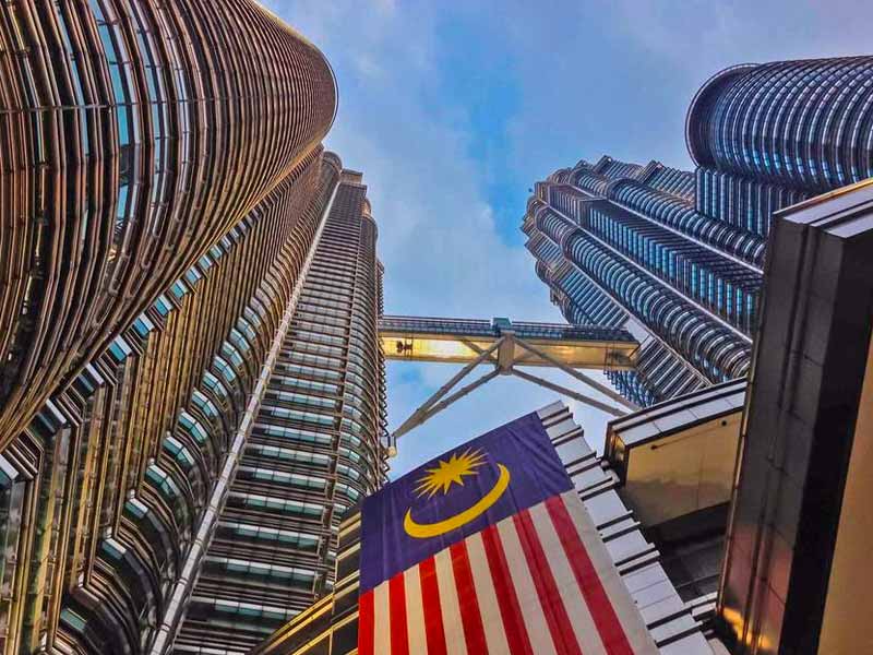 اقامت تمکن مالی مالزی